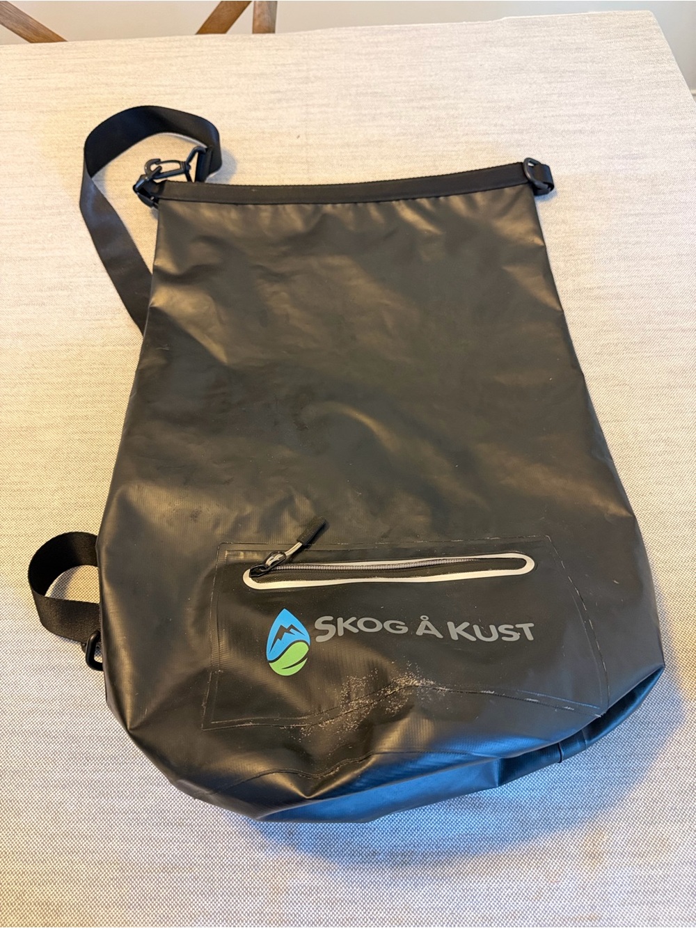 Skog A Kust Black Waterproof Sports Bag